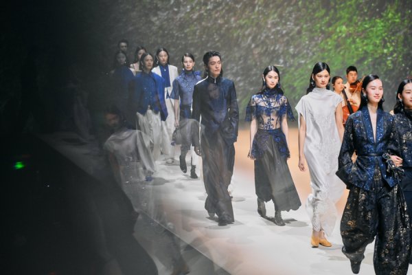 本土设计与国际品牌同台竞技，2026秋冬上海时装周新天地秀场大盘点