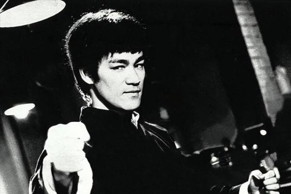 李小龙打遍天下无敌手？妻子琳达晚年透露，丈夫其实很怕一种对手